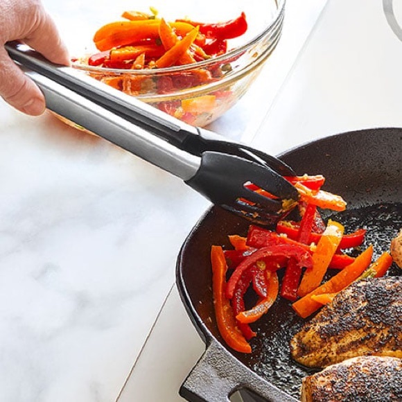 Pampered Chef Other - NEW Pampered Chef Large Chef Tongs